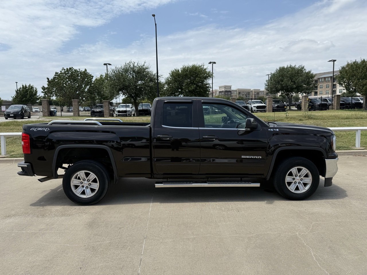 2018 Gmc Sierra 1500 SLE photo 3