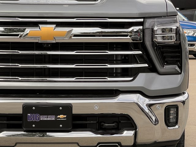 2026 Chevrolet Silverado 2500 HD LTZ - Photo 9