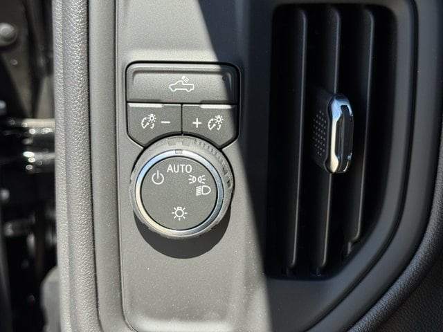 2026 Chevrolet Silverado 1500 Custom - Photo 19