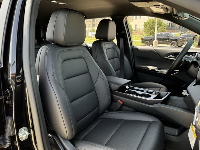 2027 Chevrolet Equinox LT - Photo 24