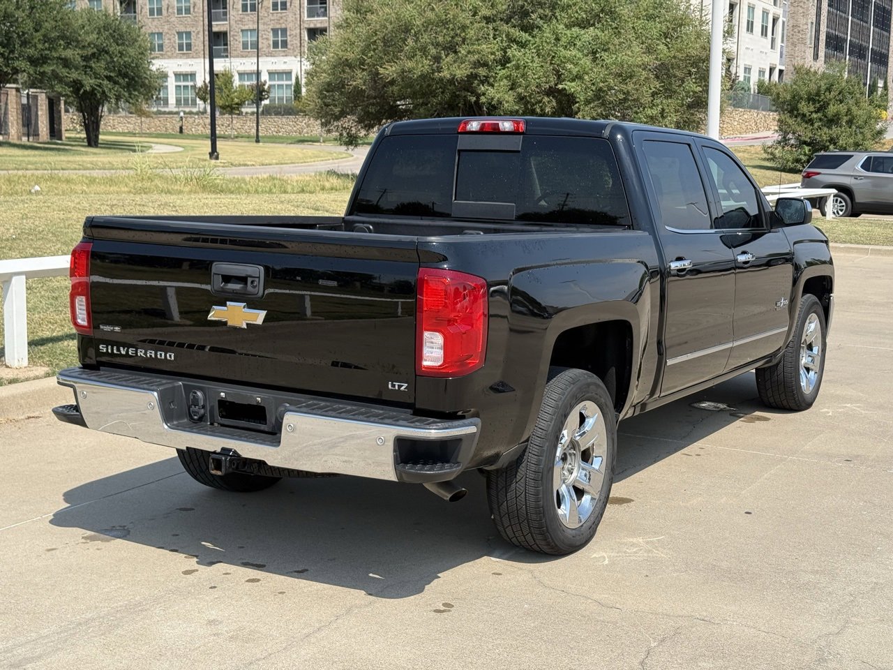 2018 Chevrolet Silverado 1500 LTZ photo 4