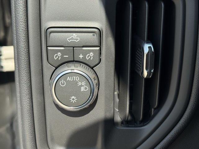 2026 Chevrolet Silverado 1500 Custom - Photo 19