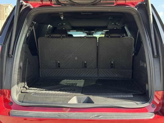 2024 Chevrolet Suburban Premier - Photo 34
