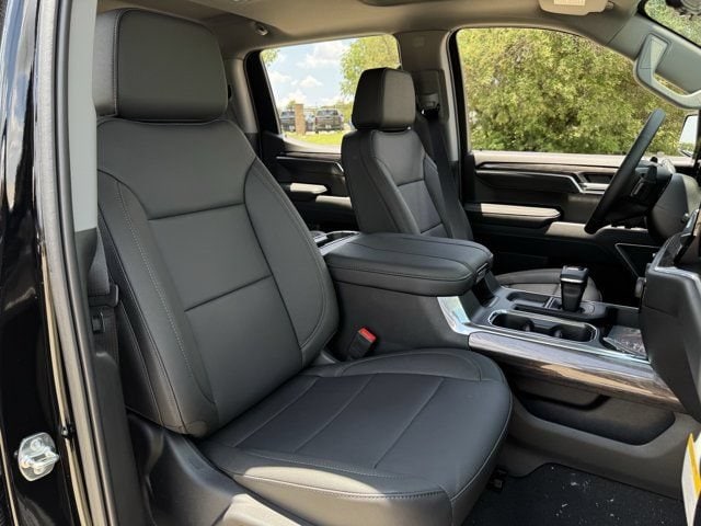 2026 Chevrolet Silverado 1500 LTZ - Photo 25