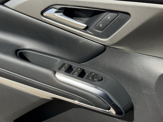 2027 Chevrolet Traverse LT - Photo 19