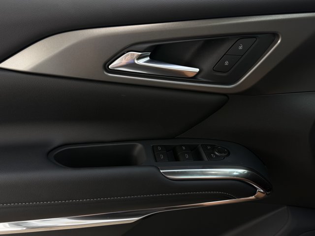 2027 Chevrolet Traverse LT - Photo 22