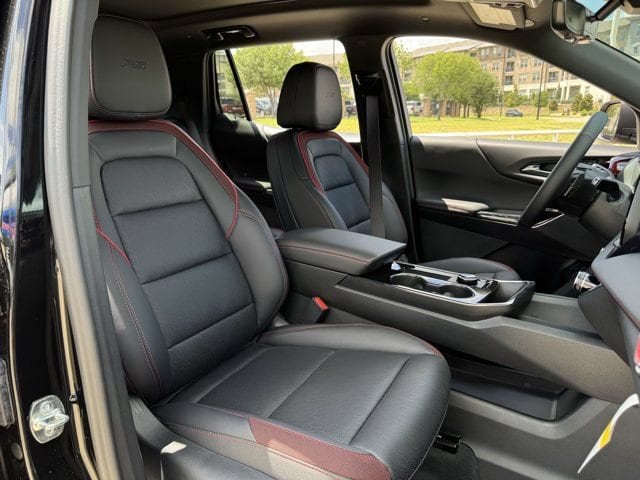 2027 Chevrolet Equinox RS - Photo 24