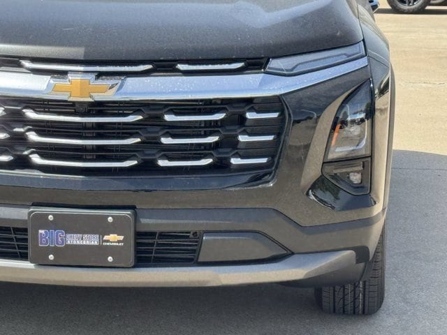 2027 Chevrolet Equinox LT - Photo 9