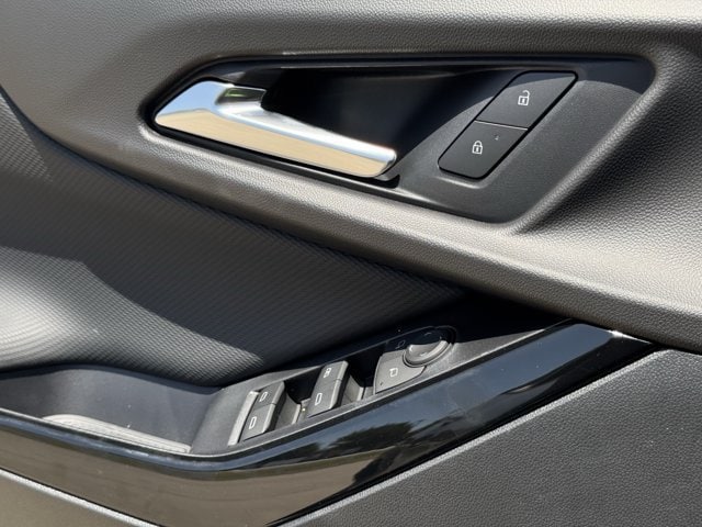 2027 Chevrolet Equinox LT - Photo 20