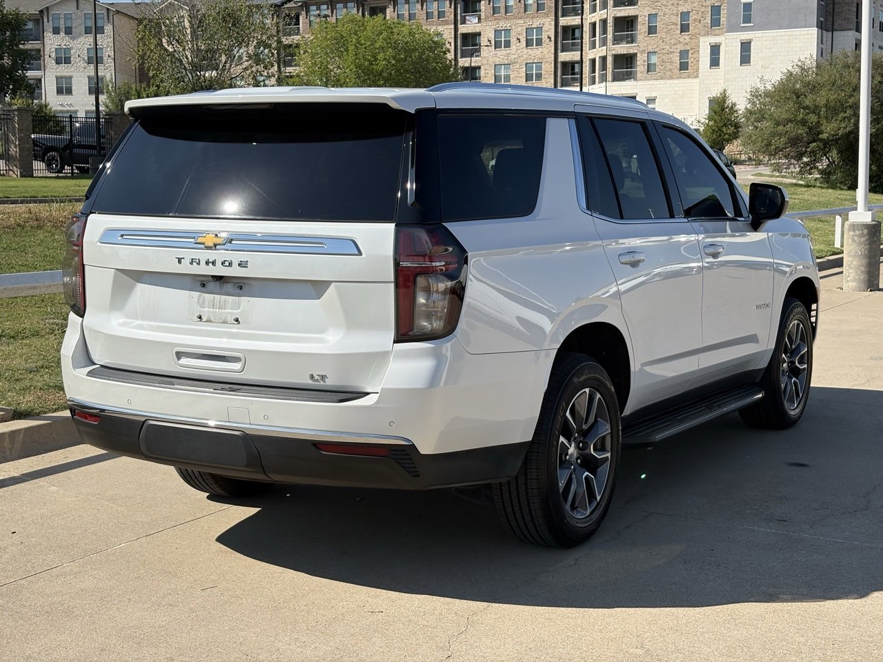 2022 Chevrolet Tahoe LT photo 4