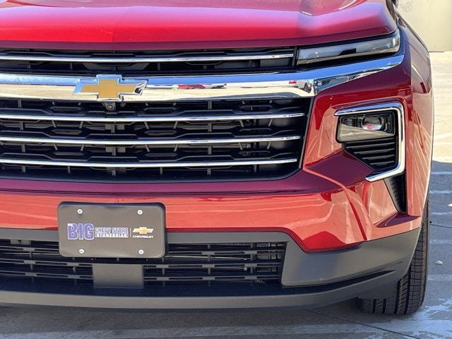 2027 Chevrolet Traverse LT - Photo 8