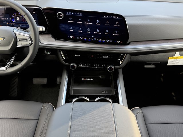 2026 Chevrolet Suburban Premier - Photo 14