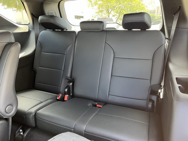 2027 Chevrolet Traverse LT - Photo 25