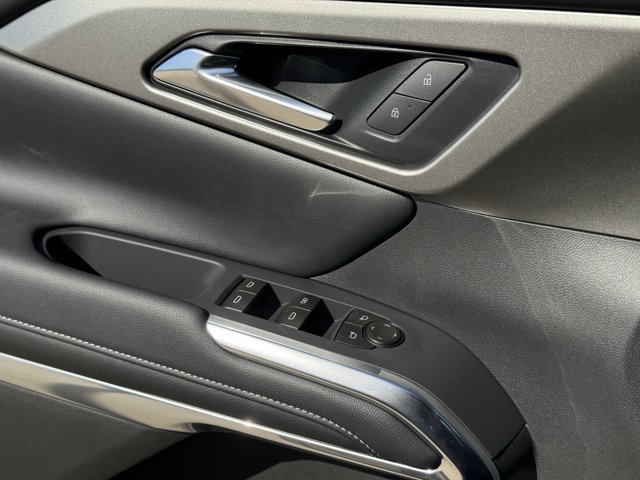 2027 Chevrolet Traverse LT - Photo 18