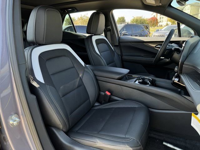 2026 Chevrolet Blazer EV LT - Photo 23