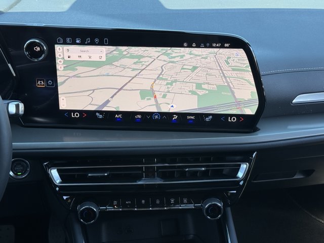 2027 Chevrolet Traverse LT - Photo 13