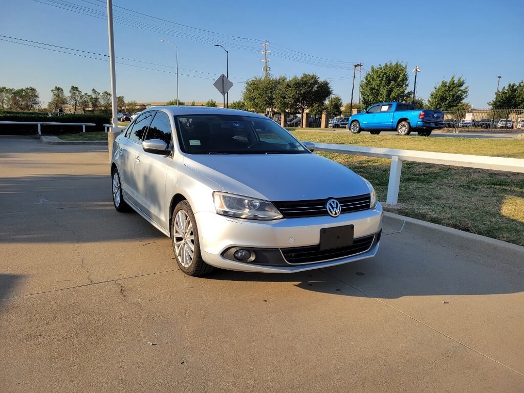 Used 2013 Volkswagen Jetta Sedan For Sale at Stonebriar Chevrolet VIN
