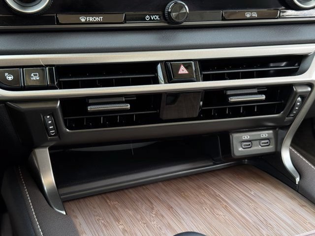 2023 Lexus RX 350 - Photo 18