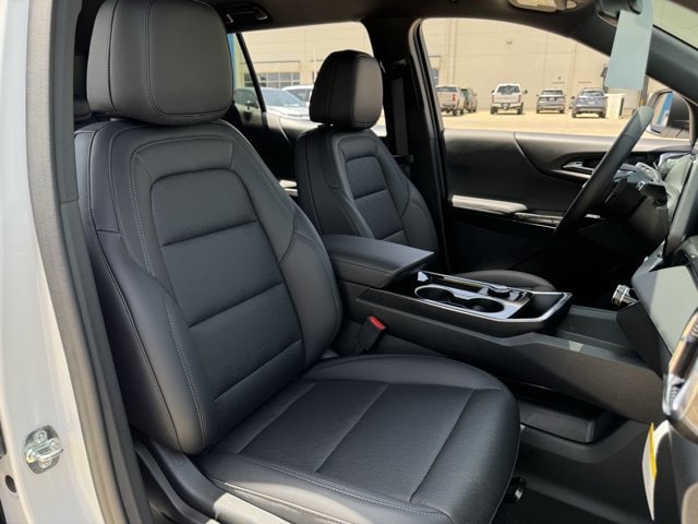 2027 Chevrolet Equinox LT - Photo 25