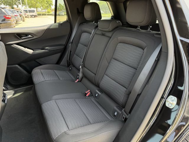 2027 Chevrolet Equinox LT - Photo 23