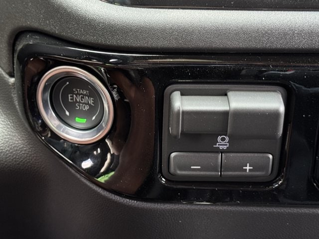 2026 Chevrolet Silverado 1500 ZR2 - Photo 14