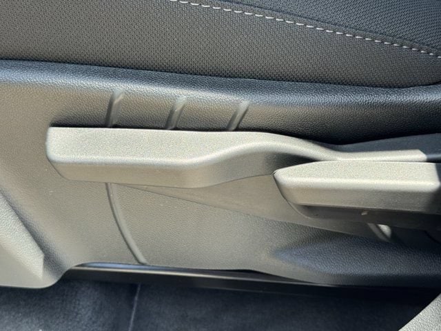 2027 Chevrolet Equinox LT - Photo 22