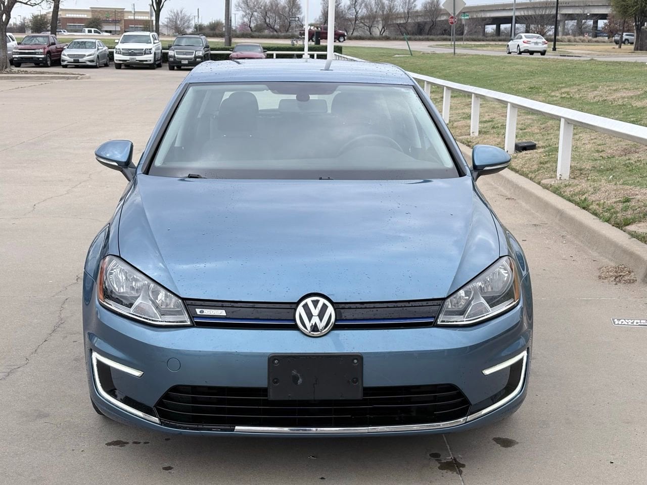 Used 2016 Volkswagen e-Golf e-Golf SE with VIN WVWKP7AU5GW913553 for sale in Frisco, TX