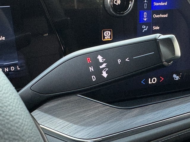 2026 Chevrolet Suburban LT - Photo 17