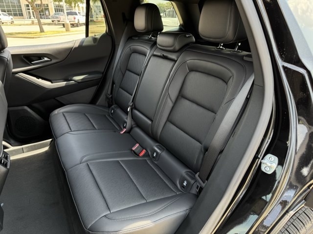 2027 Chevrolet Equinox LT - Photo 23