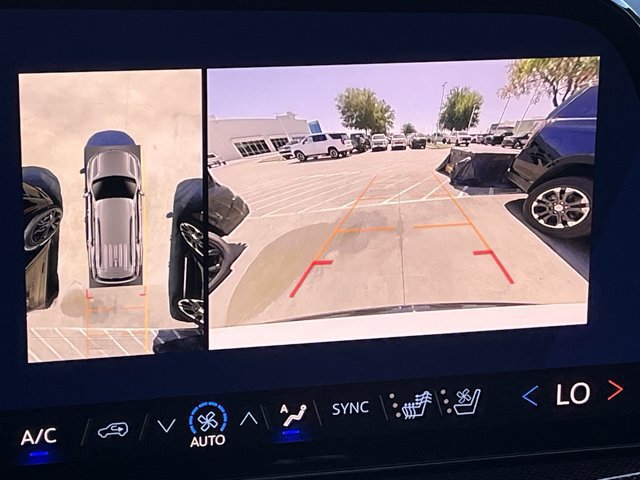 2027 Chevrolet Traverse RS - Photo 15