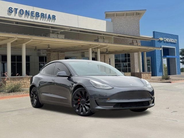 2023 Tesla Model 3 Performance's photo