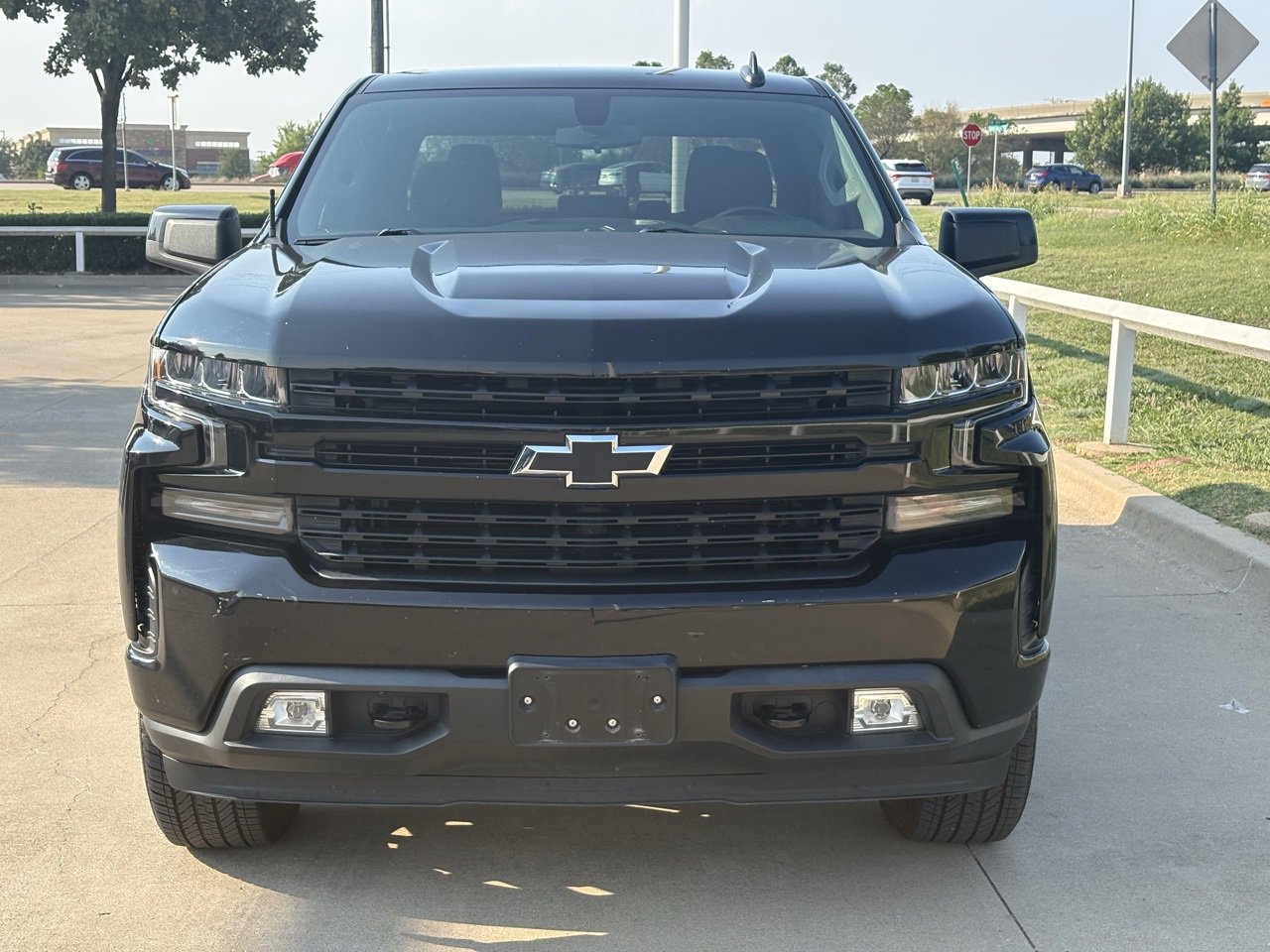 2019 Chevrolet Silverado 1500 RST photo 2