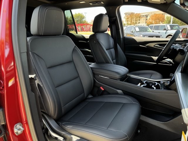 2027 Chevrolet Traverse LT - Photo 25