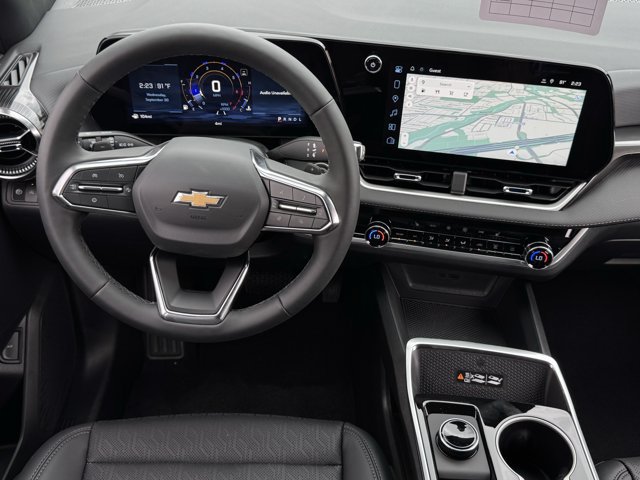 2027 Chevrolet Equinox LT - Photo 11