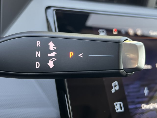 2027 Chevrolet Bolt RS - Photo 19
