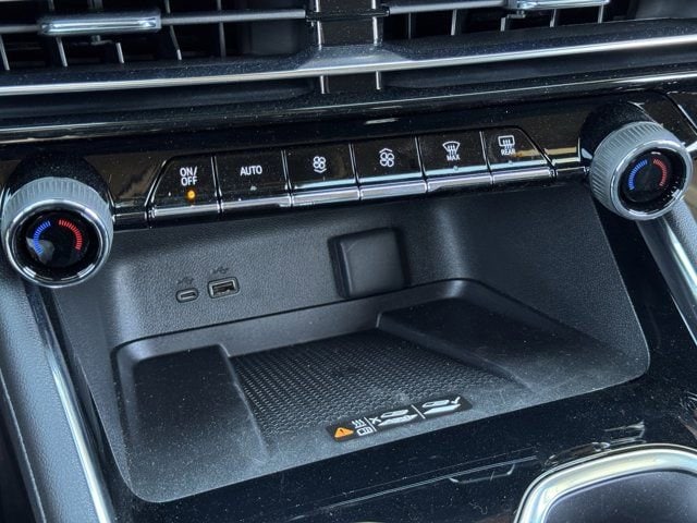 2025 Chevrolet Traverse LT - Photo 15
