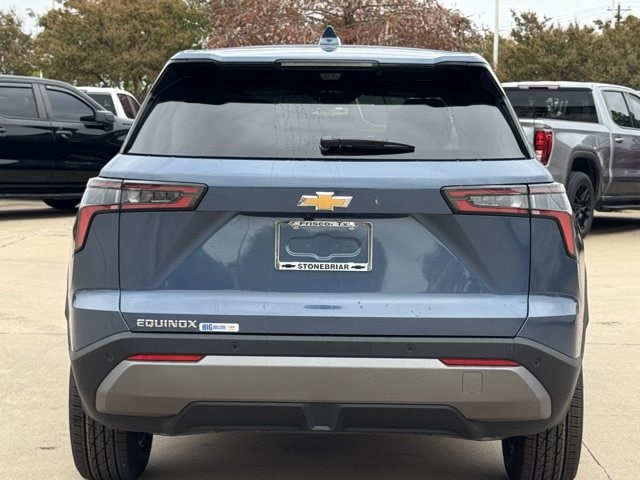 2027 Chevrolet Equinox LT - Photo 6