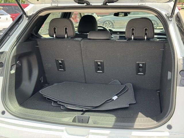 2027 Chevrolet Bolt LT - Photo 24