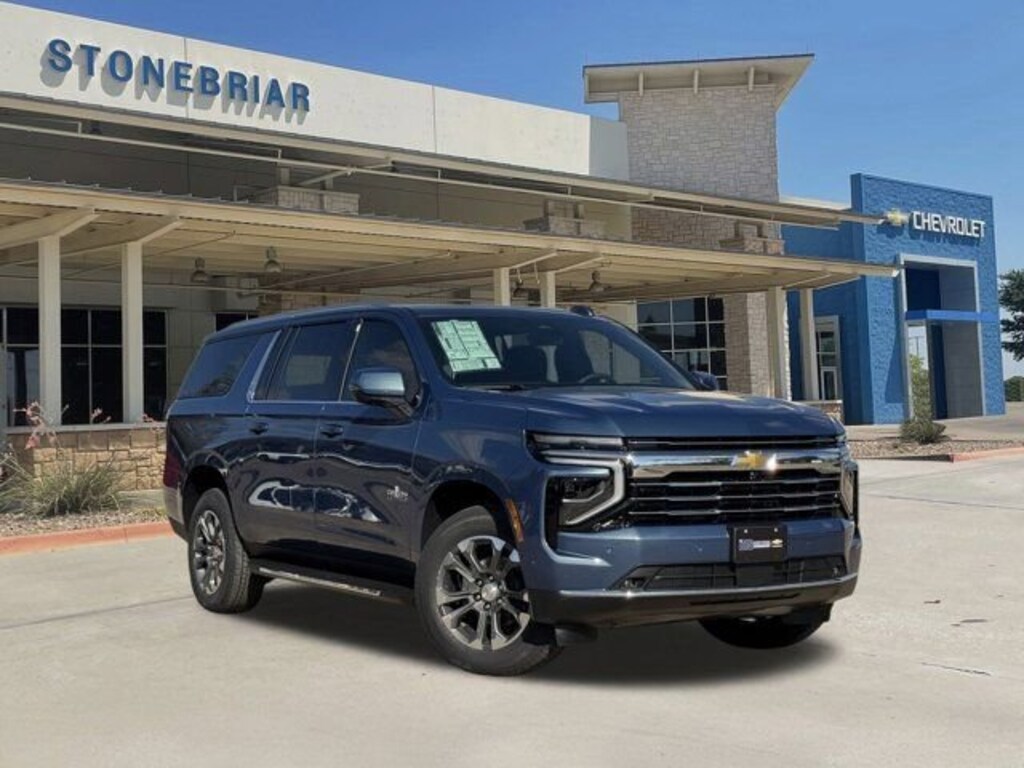 New 2026 Chevrolet Suburban LT SUV