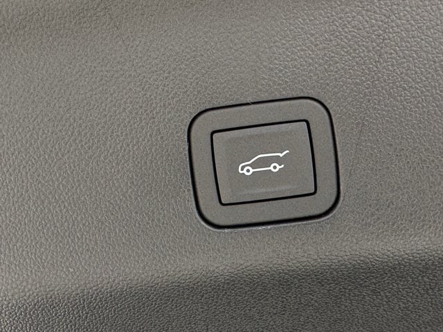 2026 Chevrolet Suburban RST - Photo 27