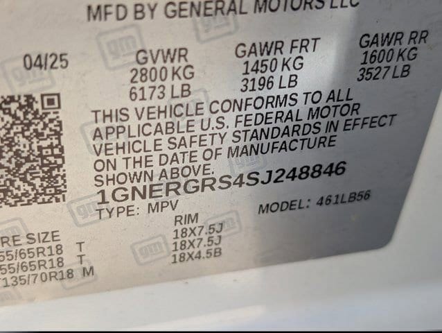 2025 Chevrolet Traverse LT - Photo 24