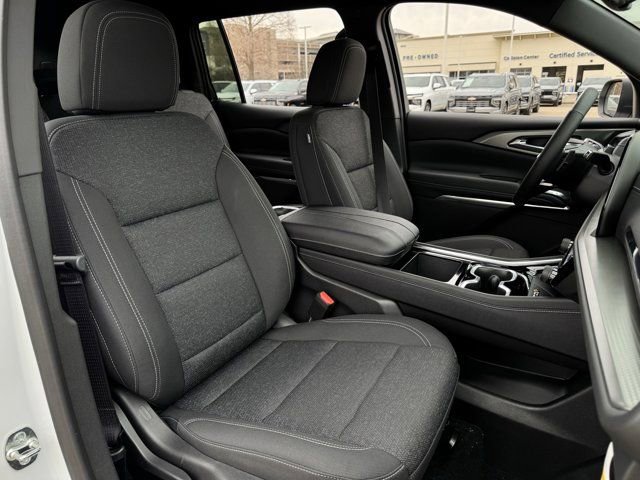 2025 Chevrolet Traverse LT - Photo 25