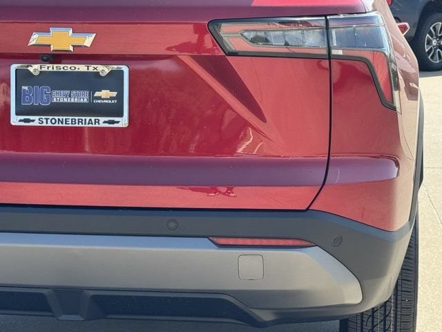 2027 Chevrolet Equinox LT - Photo 7