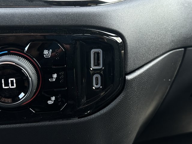 2026 Chevrolet Silverado 1500 ZR2 - Photo 17