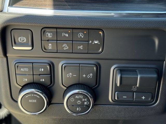2026 Chevrolet Tahoe Z71 - Photo 17