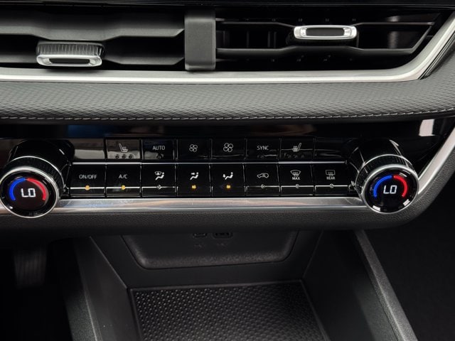 2027 Chevrolet Equinox LT - Photo 15