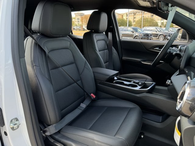 2027 Chevrolet Equinox LT - Photo 25