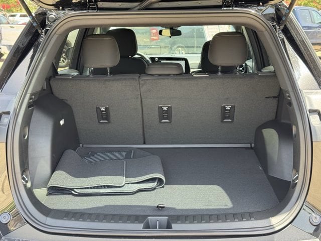 2027 Chevrolet Equinox LT - Photo 25