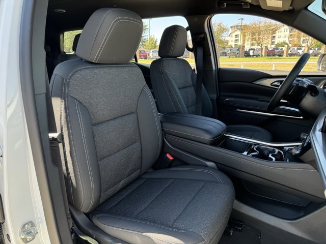 2027 Chevrolet Traverse LT - Photo 23