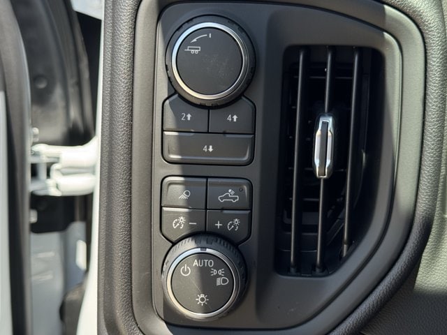 2026 Chevrolet Silverado 2500 HD Custom - Photo 19